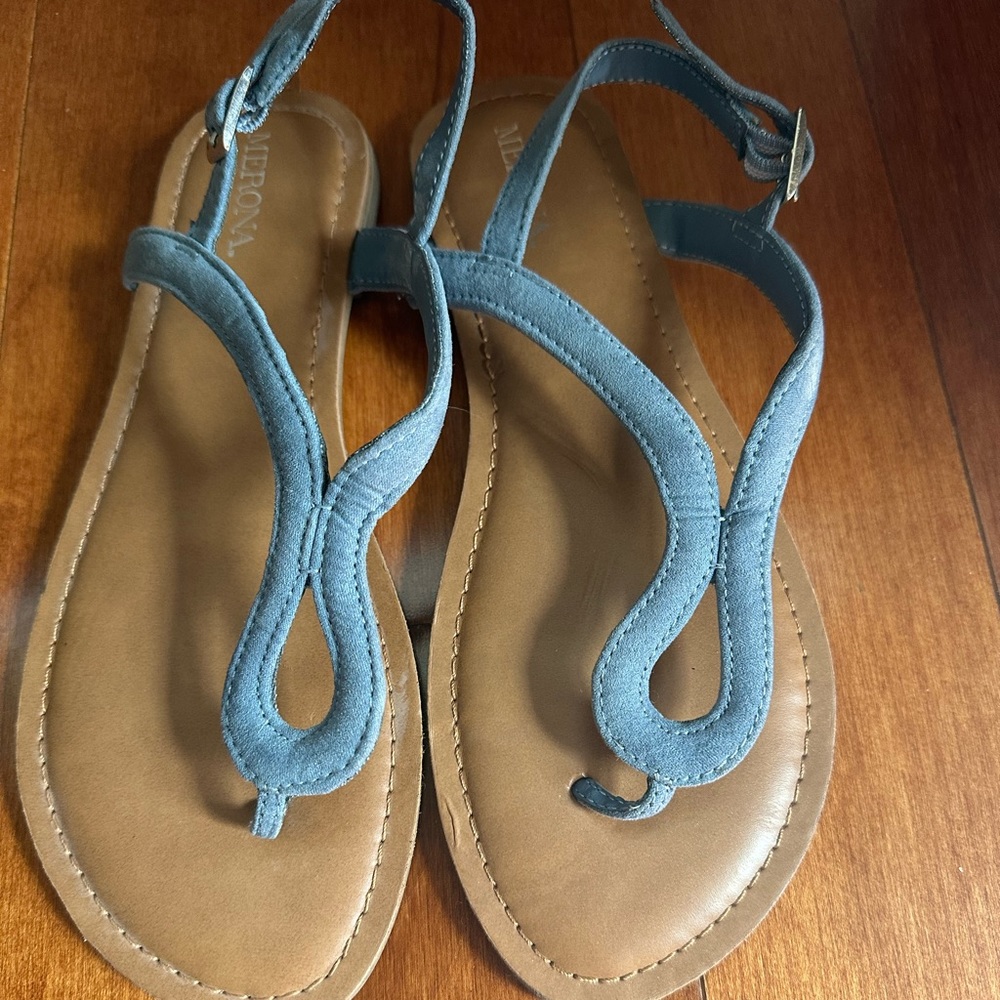 Merona Light Blue Size 6 Thong Sandals